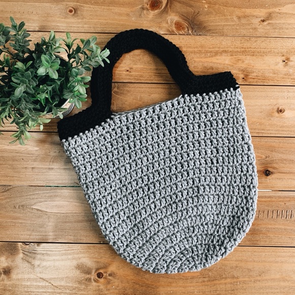 Handmade Handbags - Crochet mini market bag